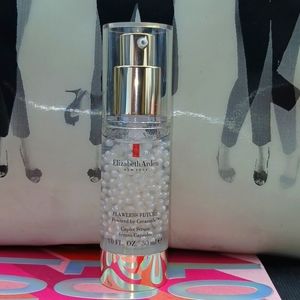 NWT Elizabeth Arden Flawless Future Caplet Serum (Powered by Ceramide)